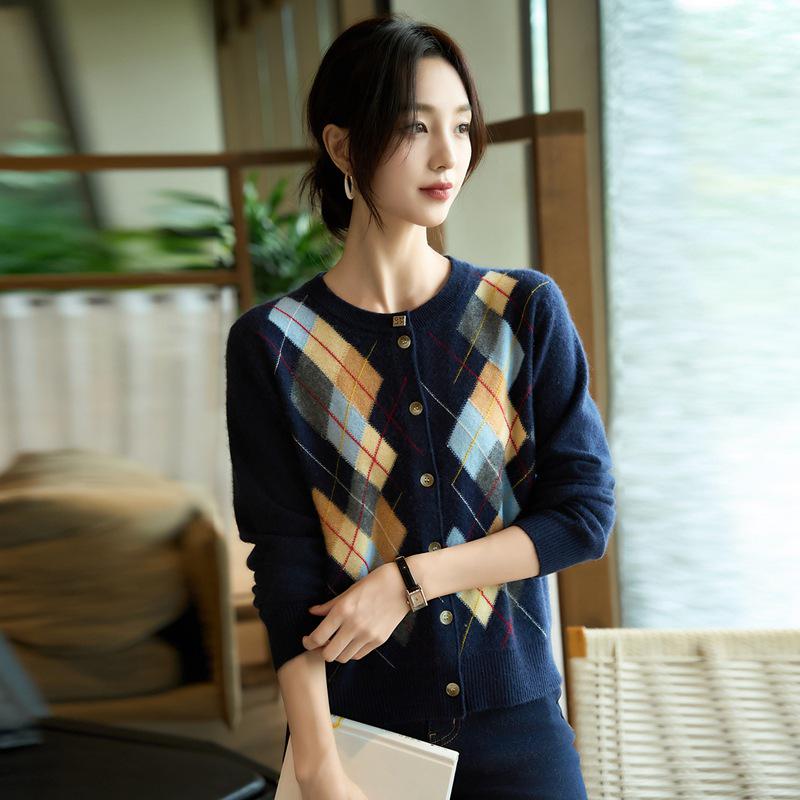 

Women s Cashmere Color Block Round Neck Cardigan - Autumn/Winter Fashion Diamond Check Knitted Sweater XL (135-155 kg)