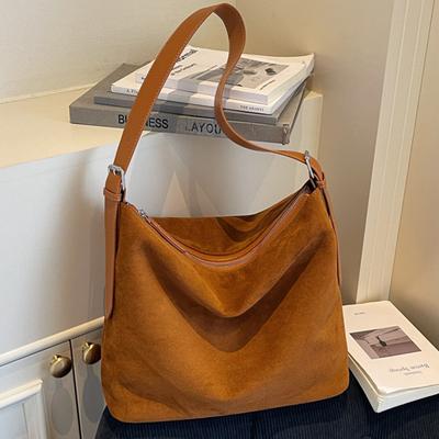 Frosted Retro Large-capacity Underarm Bag Women's New Autumn and Winter Shoulder Bag High-value Commuter Tote Bag
