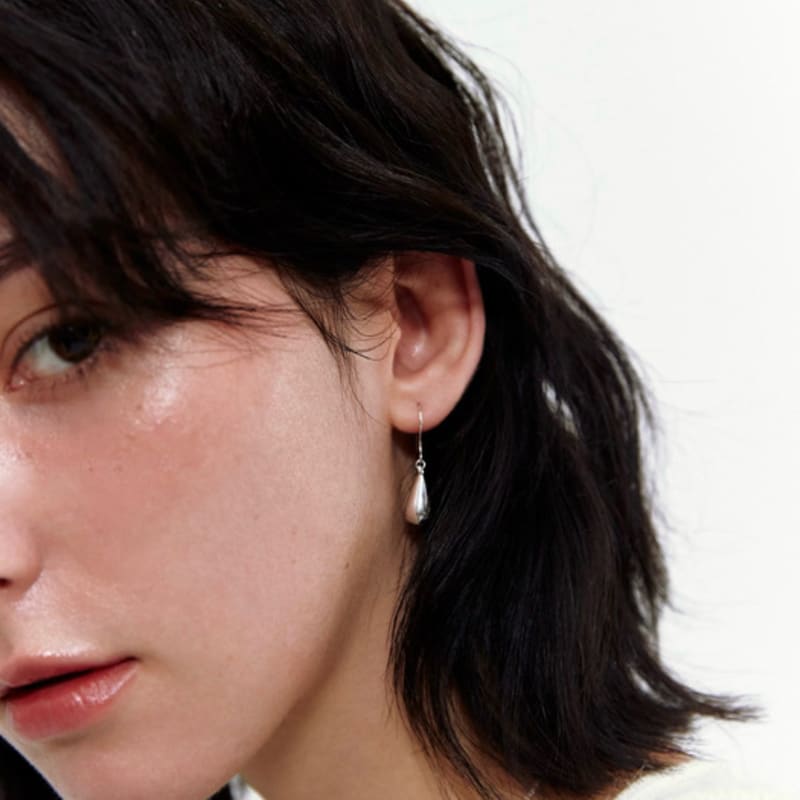 Moi Moi Water Drop Earrings (2colors)