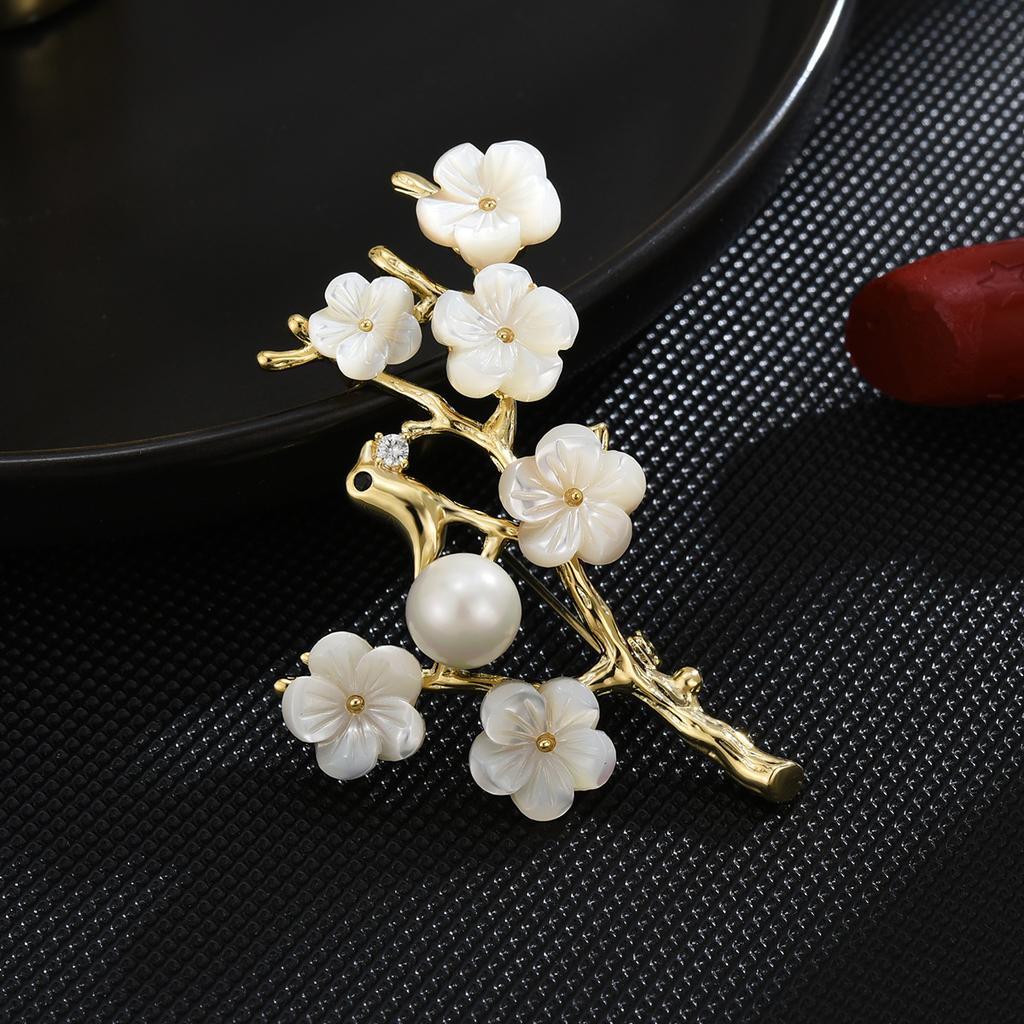 Senior Brooches Flower Leaf Brooch Pins for Women Suit Pendant  Fashion Brooches Jewelry