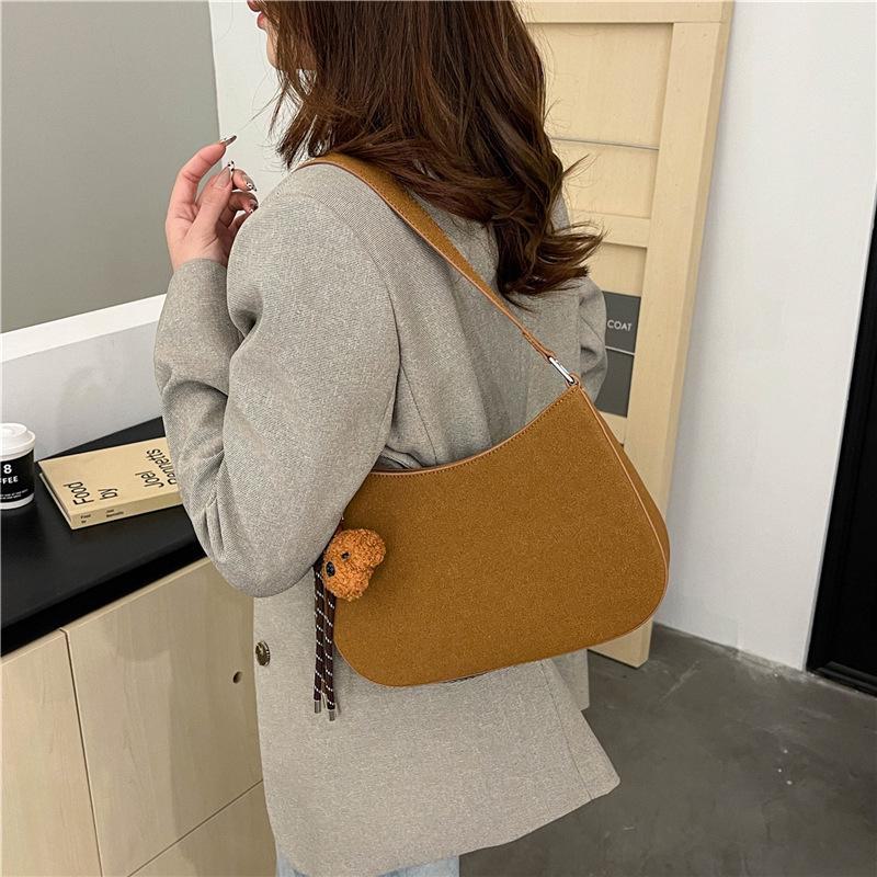 Casual Retro Korean-Style Messenger Bag, One-Shoulder 2024 Winter Trend