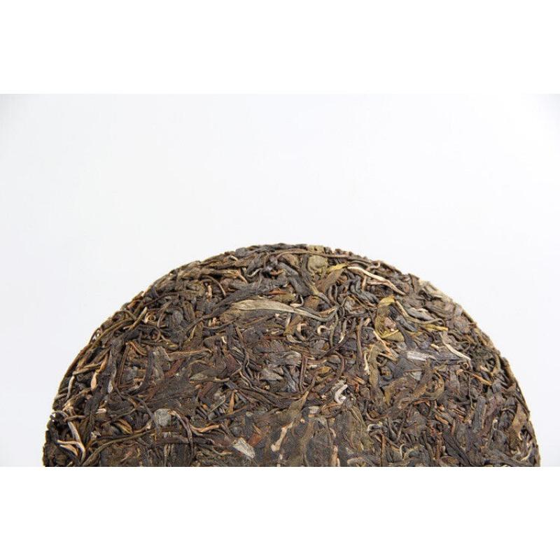 357g Ming Qian Starověký stromový jarní čaj Pu'er Raw Tea Sedmisemenný dortový čaj