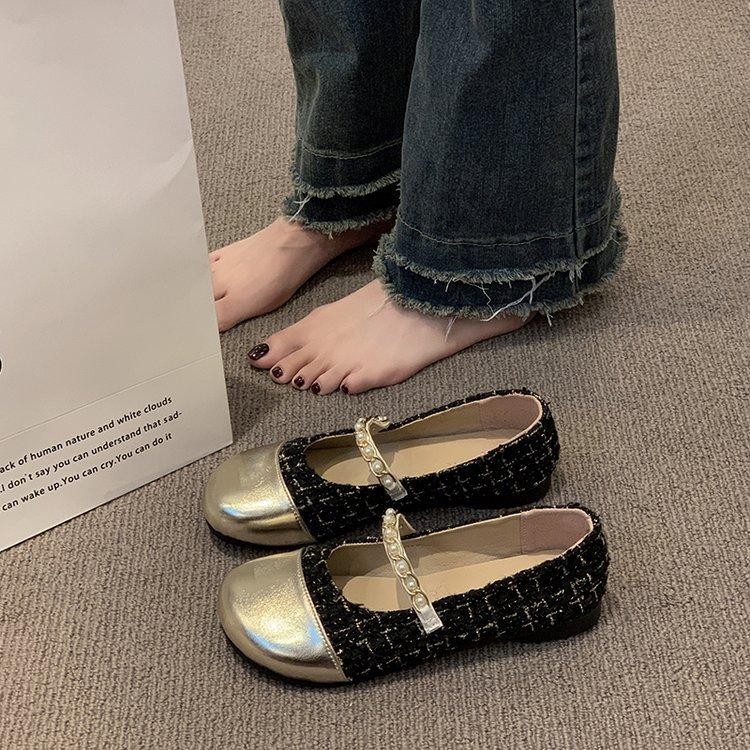 Single Shoes Women's Xiaoxiangfeng Flats 2025 New Spring and Autumn Mary Jane Evening Evening Breeze Gentle Shoes with Skirts Doudou Shoes