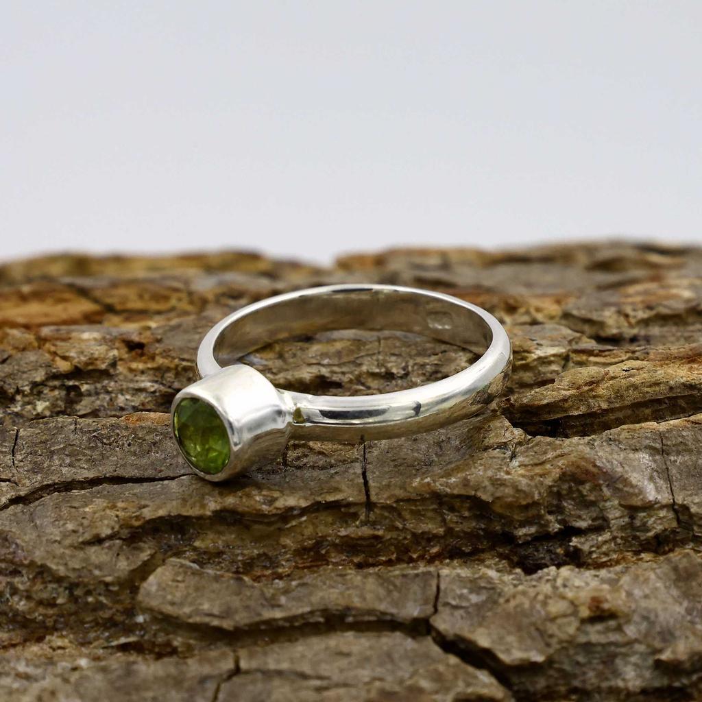 Solid 925 Sterling Silver Ring, Peridot Gemstone Ring, Handmade Ring, Stacking Ring, Birthstone Ring, Statement Ring