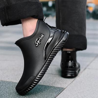 Scarpe da uomo – Stivali di gomma e copriscarpe