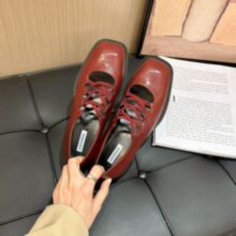 

Французские туфли Мэри Джейн 2025 Повседневные Ретро Массивный каблук Туфли с перекрестной шнуровкой Женские Туфли из комфортной кожи с мелким вырезом Роскошные лодочки 43 красный