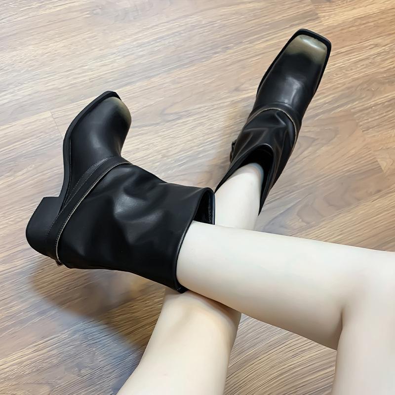 Korean Version Niche Retro Women's Boots Punk Street Polished Trouser Boots 2025 Winter New Mid Tube Fashion Boots Women