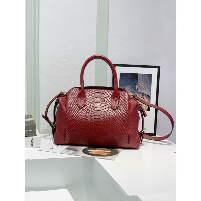 Retro crocodile pattern women's bag plus genuine leather locomotive bag, large-capacity messenger handbag.