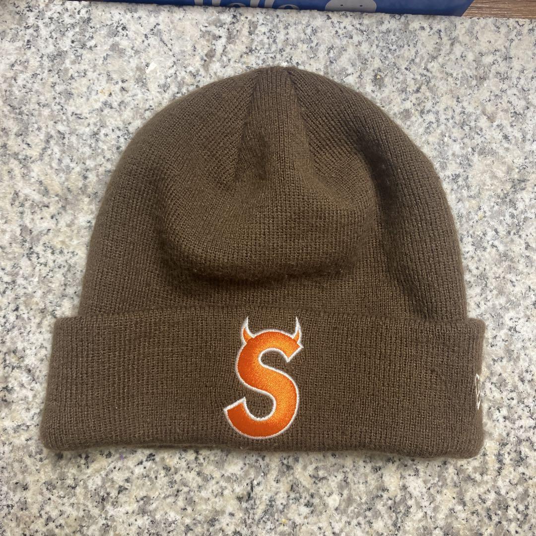 

[Б/У] Вязаная шапка Supreme с логотипом S