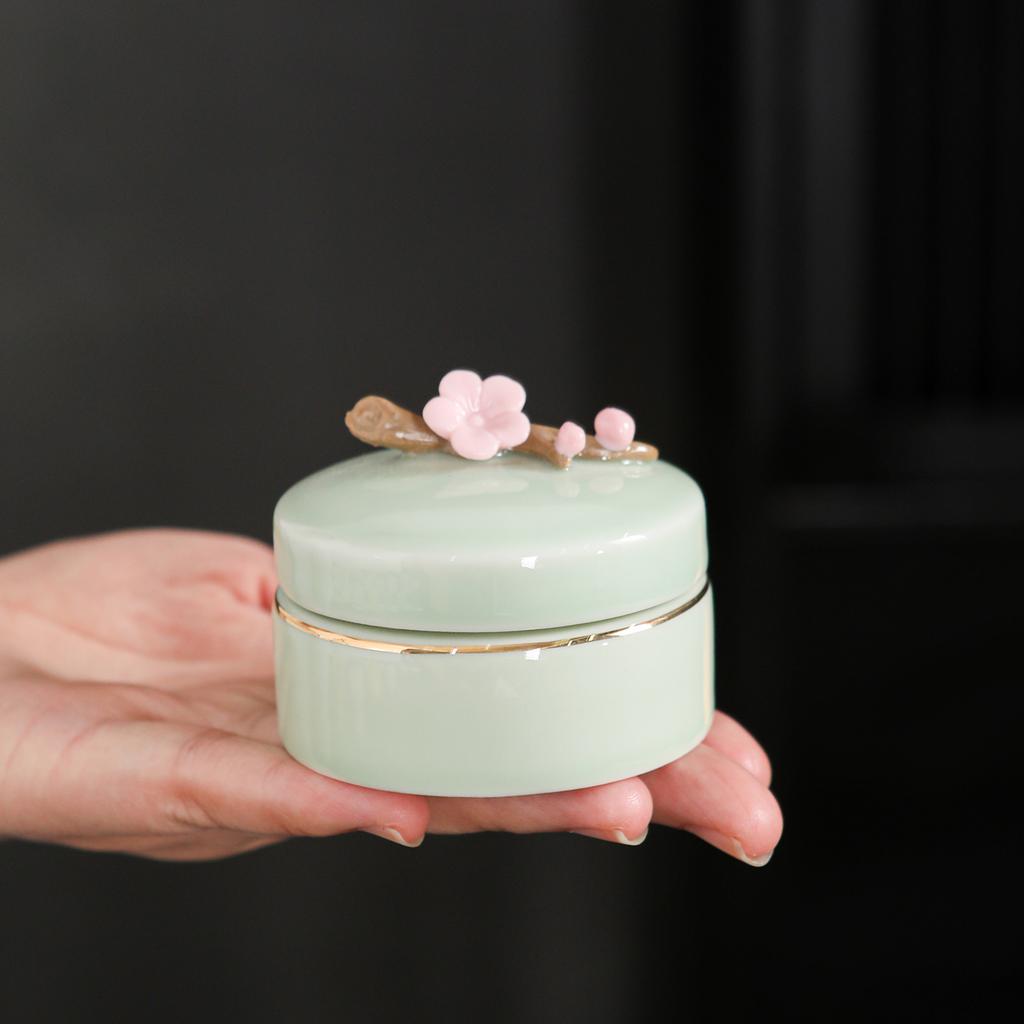Creative Portable Mini Ceramic Storage Jar Spice Ointment Powder Bottle Small Tea Jar Storage Container Crafts Home Decoration