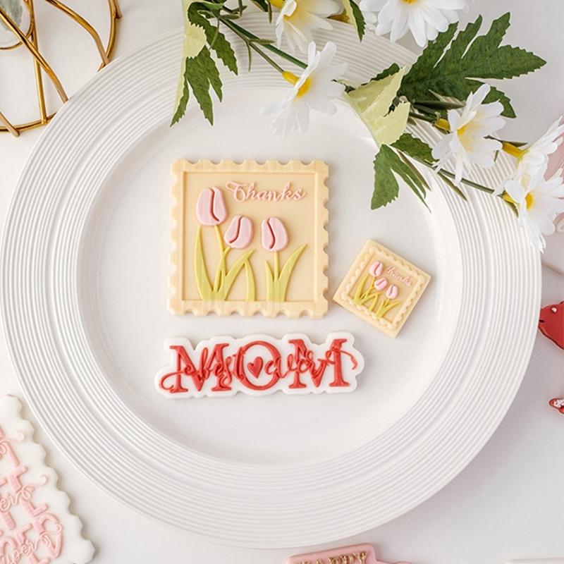 Plastic Cookie Molds Creative Biscuit Cutter Mothers' Day Theme Cookie Molds Bakings Tool Suitable for Mothers' Day