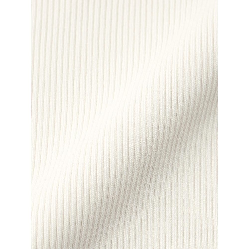 GU by Uniqlo Rib Knit Square Neck Tank Top Model