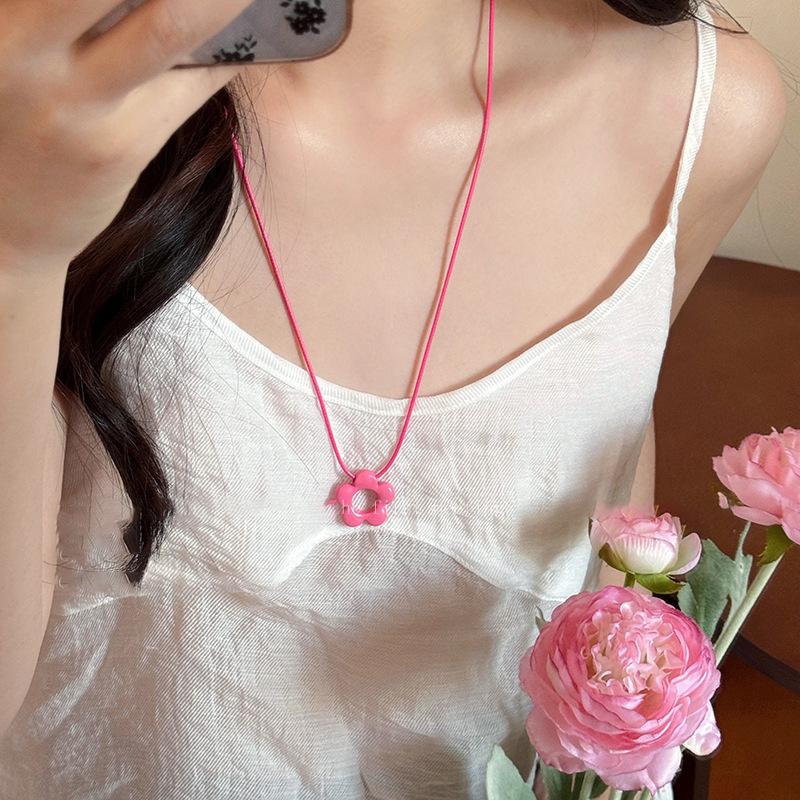 Dopamine Color Flower Love Necklace Summer Small Fresh Long Collarbone Chain Holiday Sweet Girl Heart Necklace