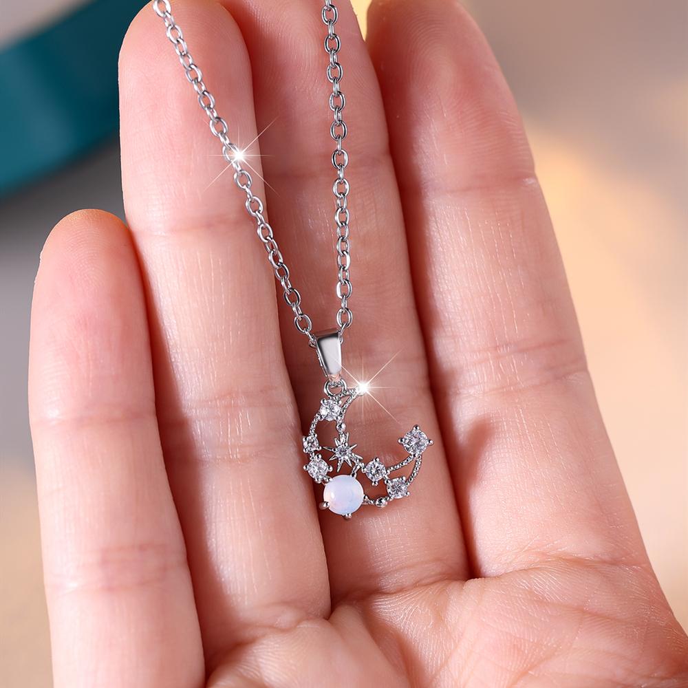 Dream Star Moon Pendant Necklace for Women Exquisite Fashion Collar Chain Wedding Party Jewelry Gift