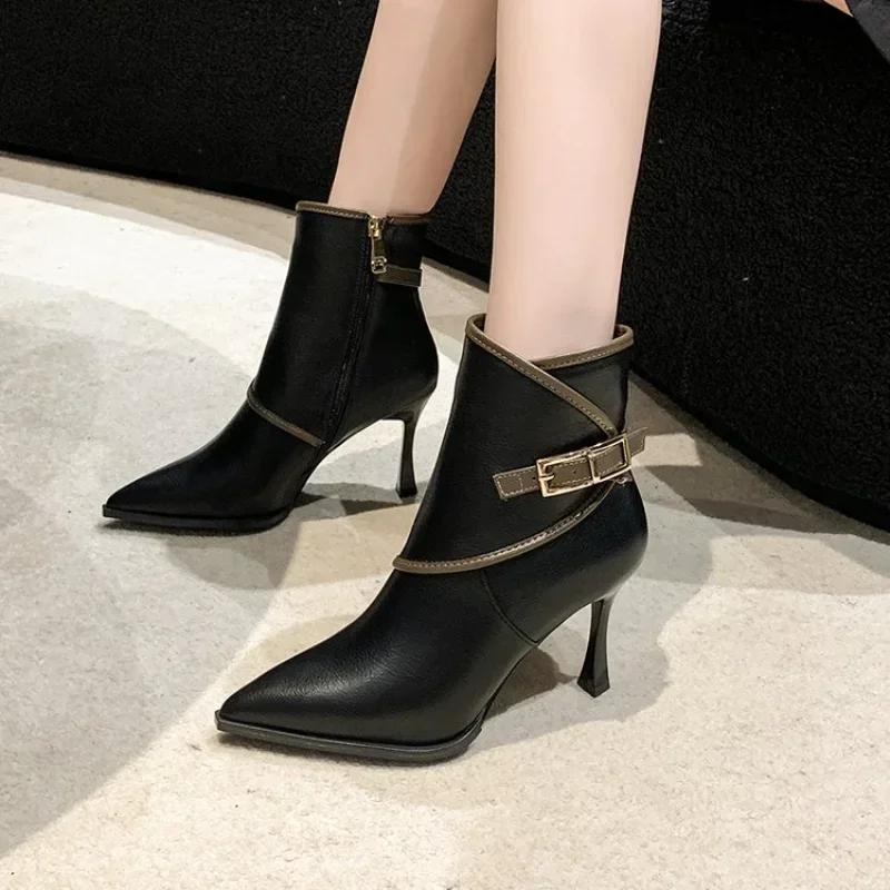 Autumn and Winter Vintage Fabric Splicing Pointed Side Zipper with Fine Heel Belt Buckle Fashion Short Boots for Women  34-40