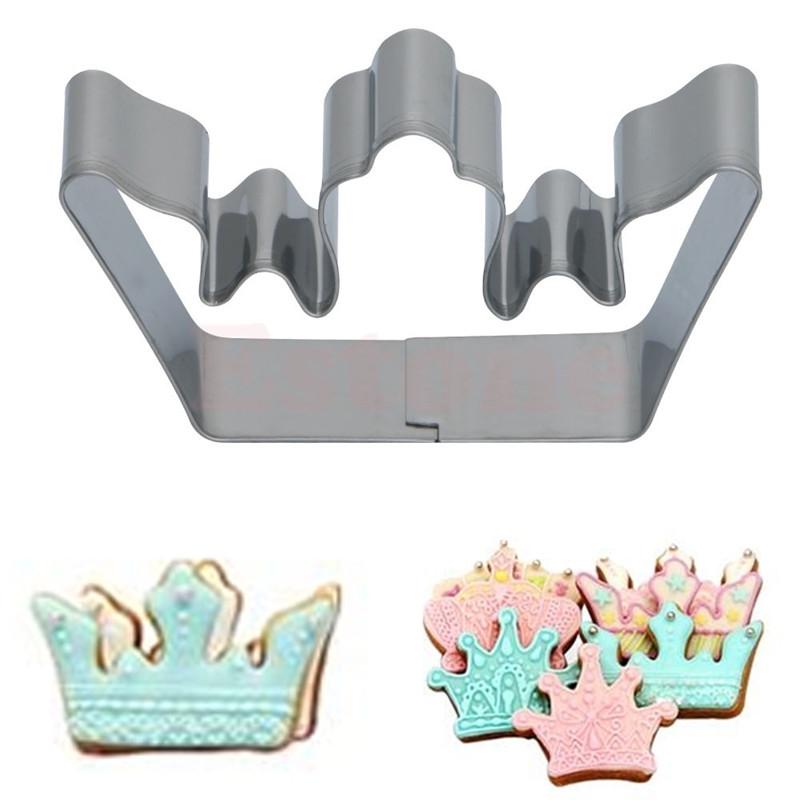 

2pcs Stainless Steel Biscuit Crown Princess Queen Mold Pastry Cake Decorating Cookie Baking Cutter