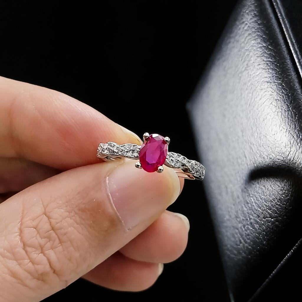 5 * 7 Coconut Round Ruby And Sapphire Ring, Light Luxury High-End Twist Colored Treasure Ring