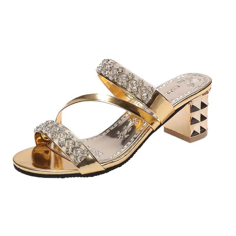 Fashion Summer New Rhinestone Mid Heel Womens Sandals Fashionable And Versatile Open Toed One-Piece Slippers High Heels Large Size 35-43