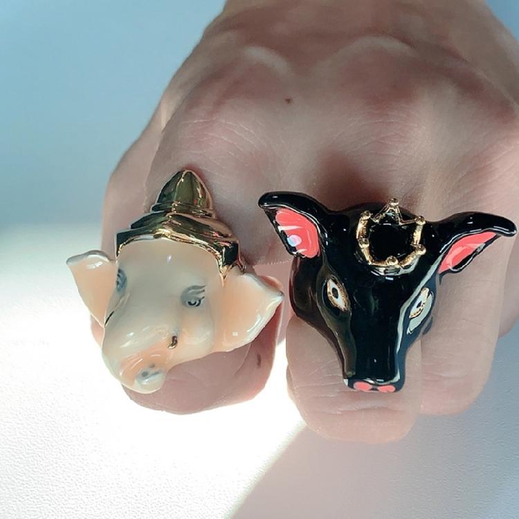 Einzigartiger Emaille-Tropfenring Verspieltes Elefanten-Ferkel-Design Goldfarbener Schmuck Metallische Textur für Modebegeisterte
