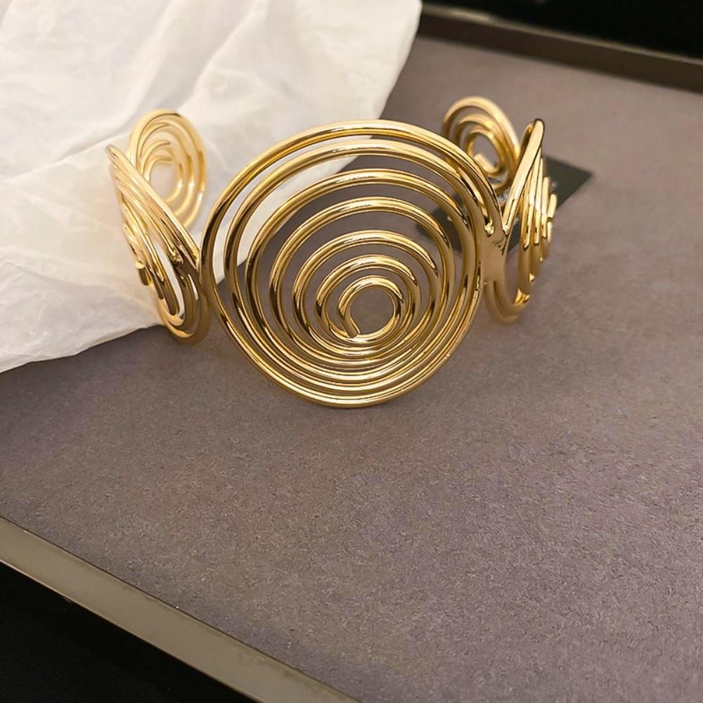 Metal Hollow-out Zinc Zinc Alloy Wide Opening Bangle S/Round Shape Retro Hand Ring Party Decoration