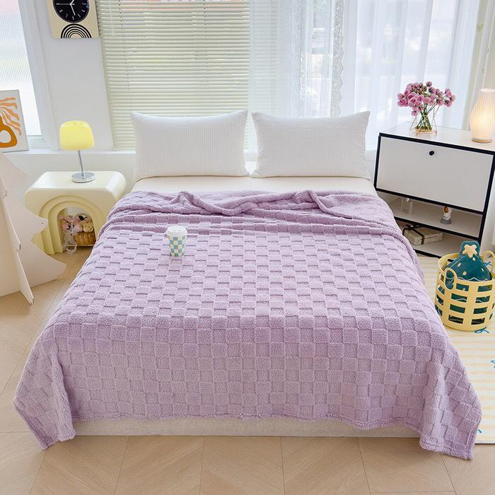 Checkerboard 3D Jacquard Taffeta Plush Blanket – Lightweight Sofa Cover/Office Nap and Air-Conditioning Blanket