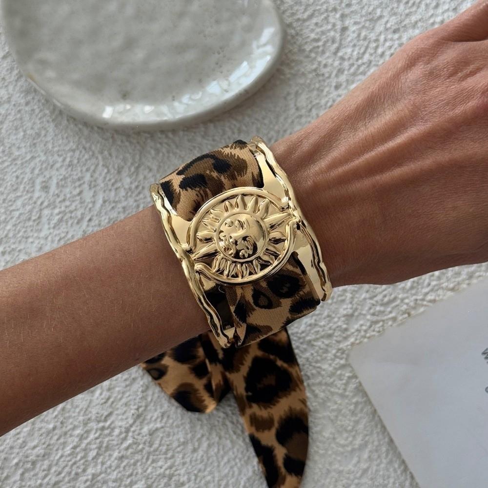 Stippenlint omwikkeld Metaal Breed Armband Luipaardprint Zijden Sjaal Armband Manchet Armband Dames