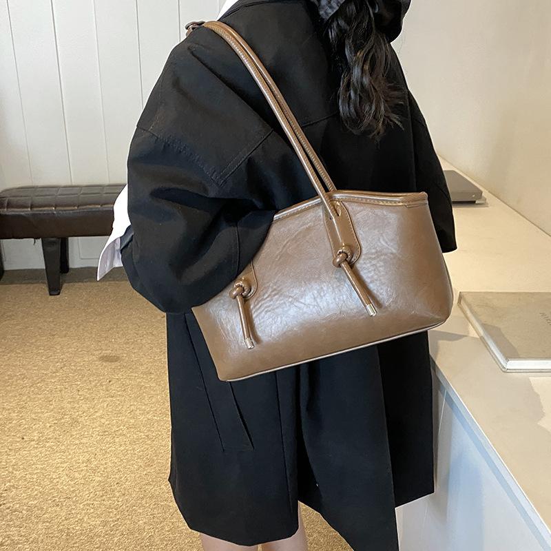 Large-capacity Commuter Bag Women's New Tote Bag Versatile Handbag