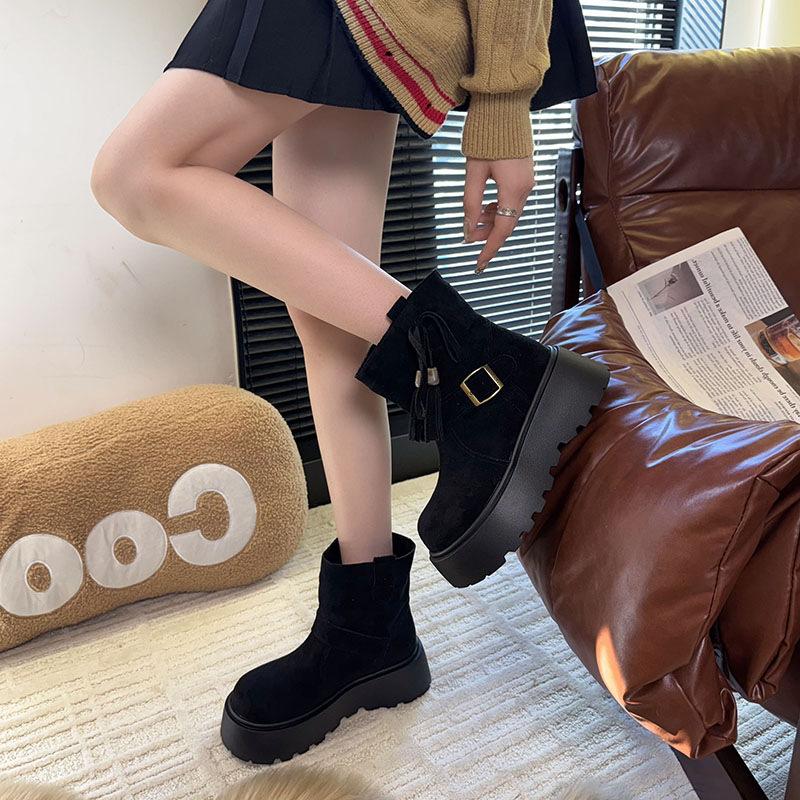 European matte soft leather big head versatile platform Martin boots women's 2025 autumn fashion heightening short boots locomotive boots