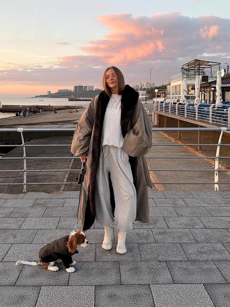 Elegant Color Block Fur Collar Trench Coat - European & American Style for Autumn/Winter 2025