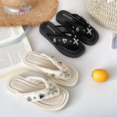 Internet-Berühmtheiten weiße dicke Sohle rutschfeste Flip-Flops Damen Sommer Außenbekleidung Jahresende weiche Sohle coole Hausschuhe