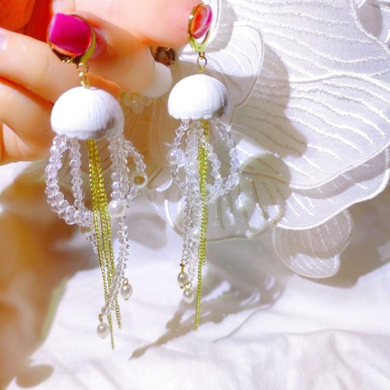 Stylish Acrylic Jellyfish Drop Earrings Chic Ear Dangles Jellyfish Pendant Earrings Charm Earrings Dangle Earrings