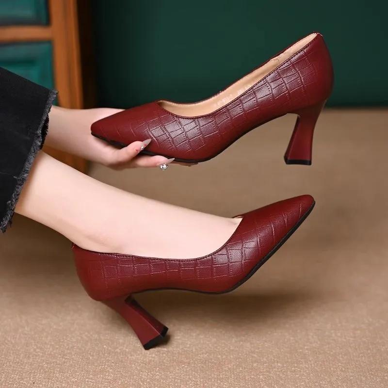 sapatos femininas women cute pointed toe high quality wine red slip on stiletto heel shoes lady black work shoes ab685
