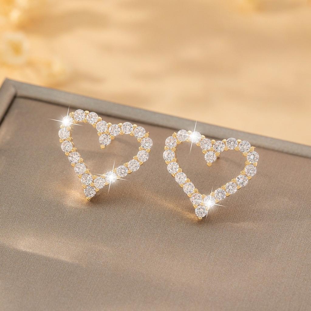 Premium Sense Earrings Micro-set Zirconia Fashion Love Heart Earrings Small Fresh Female Ear Jewelry