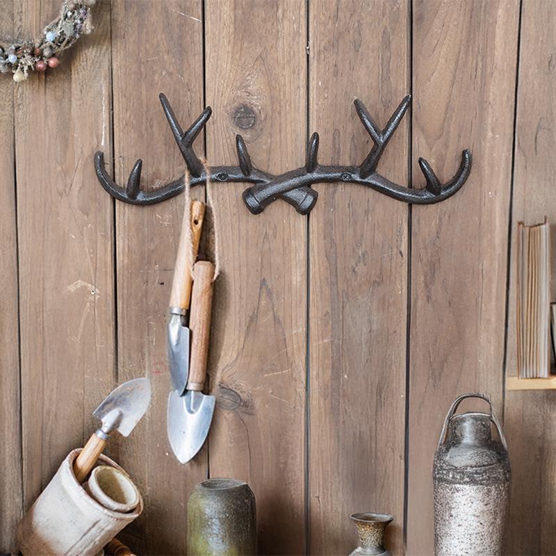 Retro Wall Mounted Iron Art Deer Antler Decorative Ironwork Hook Wall Key Holder Decoration Home Wall Decoration Clothes Rack