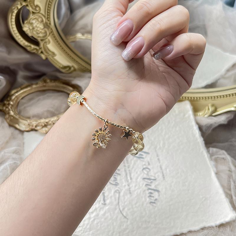 Qiaoen Natural Crystal Beaded Citrine Daisy Bracelet