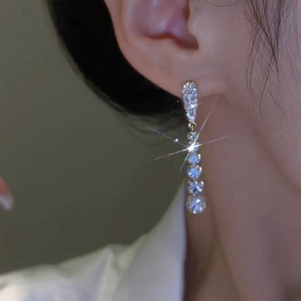 Premium Long Water Diamond Tassel Earrings Women's Super Sparkling Zircon Water Drop Light Luxury New Earnail Earrings