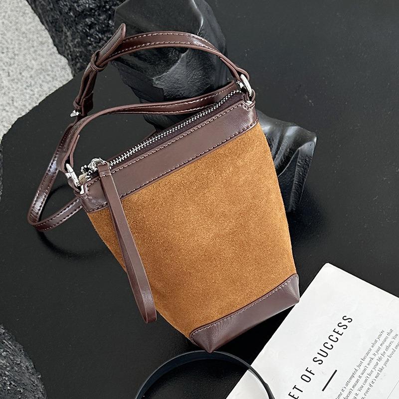 

Leather small bag women s new shoulder bag mobile phone bag mini portable bucket bag simple messenger women s bag