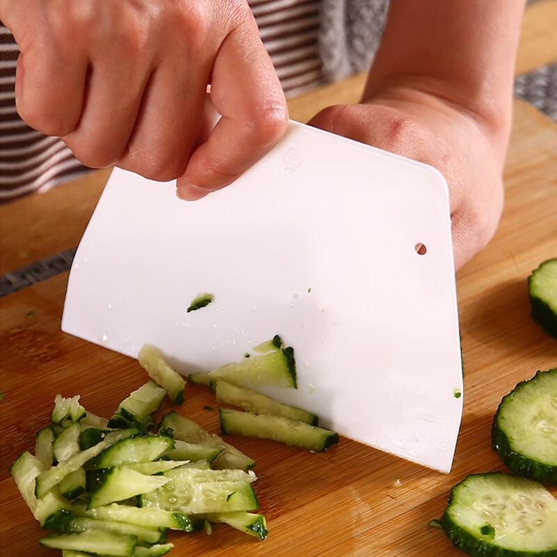 Plastic Trapezoidal Rice Noodle Scraper