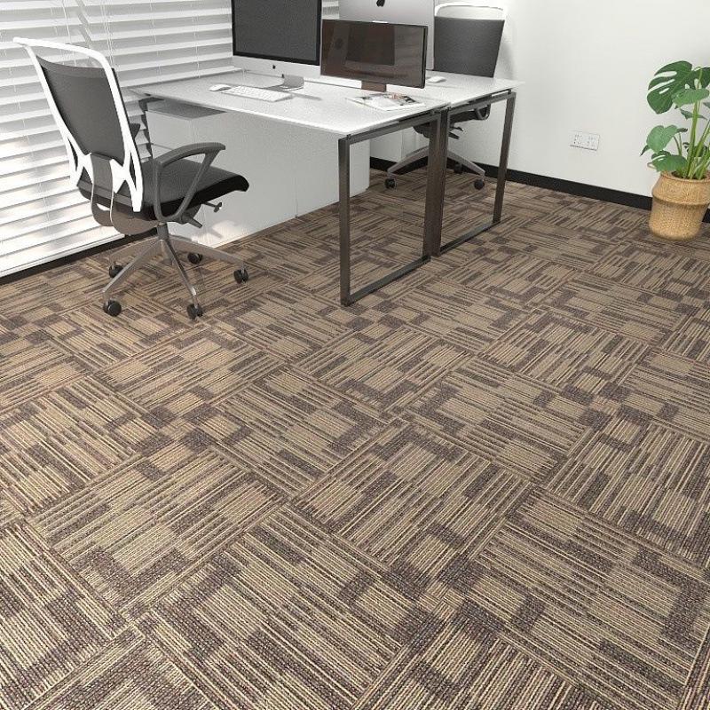 Große graue Büro- und Schlafzimmer-Teppichfliesen - Vollständige Raumabdeckung
