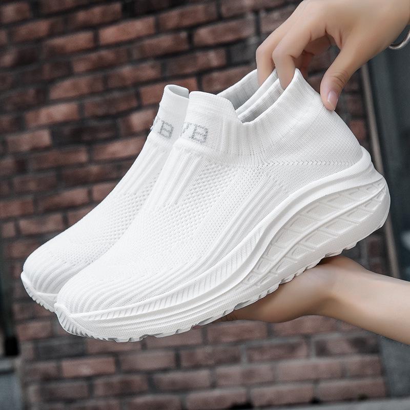 Große Damen Flyknit Atmungsaktive Freizeit Ältere Socken Schuhe
