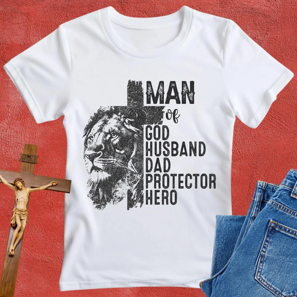Man of God Lion Cross Shirt Christian Dad Hero Father s Day Gift Tee S-4XL XXXXL