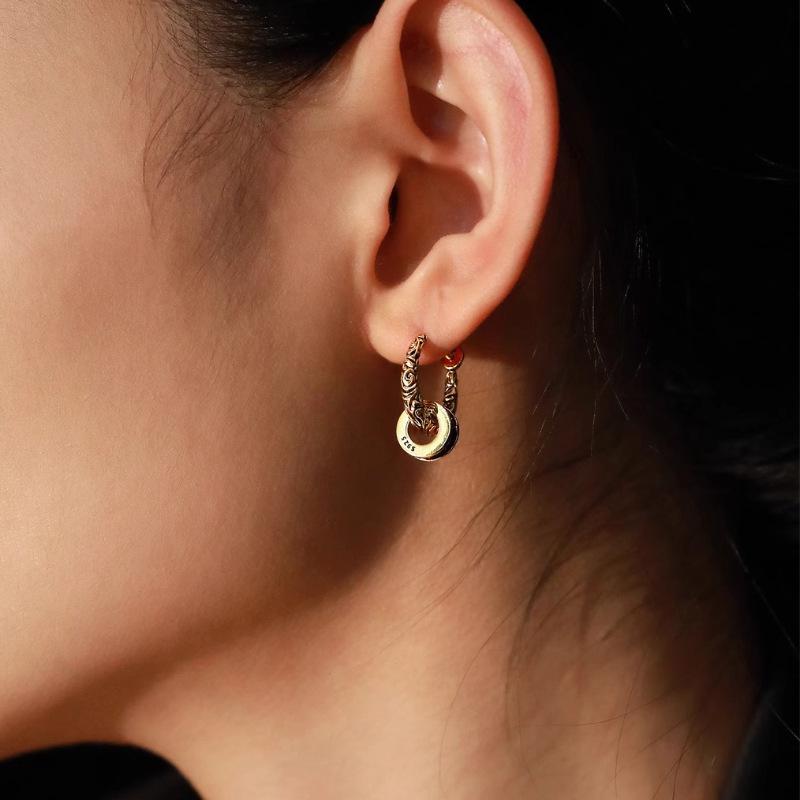 Retro Arabesque Double Hoop Earrings: Vintage Silver Ear Cuffs for Trendy Girls