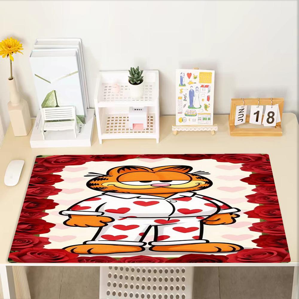Garfield Theme Mouse Pad, Non Slip Rubber Base, Multifunctional Office & Home Decor, Perfect for Workspace Personalization.