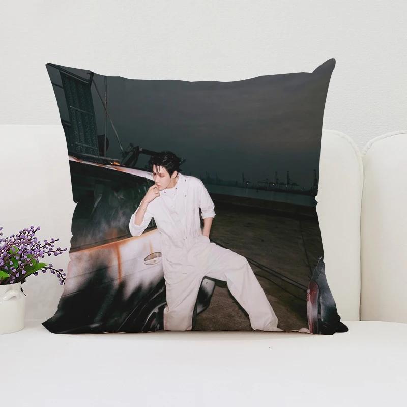 

40x40см Наволочка для декоративной подушки на диван J-JHope с двусторонним принтом, наволочка для подушки, поясничная подушка, подушка для автомобиля, подарки для фанатов 12x12Inch