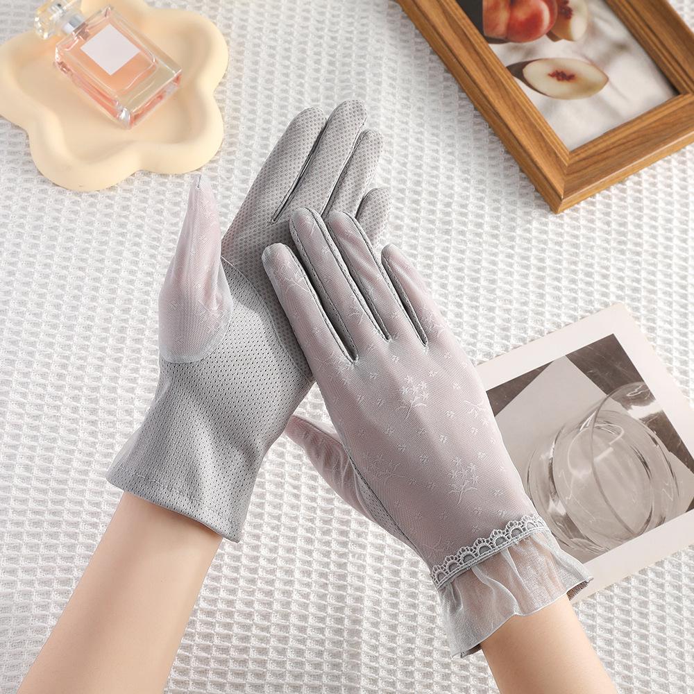 Sunscreen gloves New women's spring and summer driving riding lace thin UV protection touch screen ice silk gloves