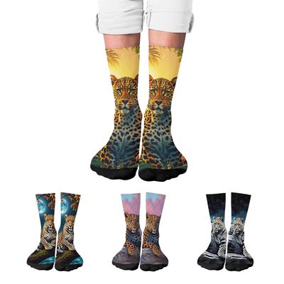 A Pair of Leopard Print Fashion Socks Retro Harajuku Art Crew Socks Skin-friendly Breathable Socks Unisex Sports Casual Party