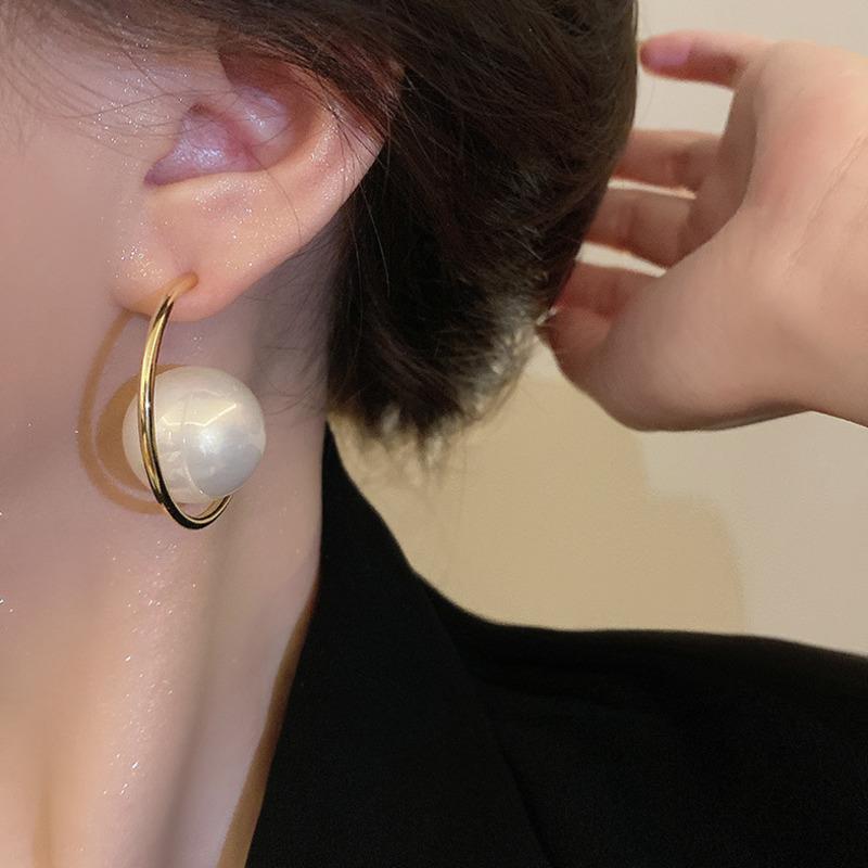 Fashion Circle Round Big Circle Earrings For Women Korean Simulated Pearl Drop Eariing Girls Party Wedding Jewelry Gifts