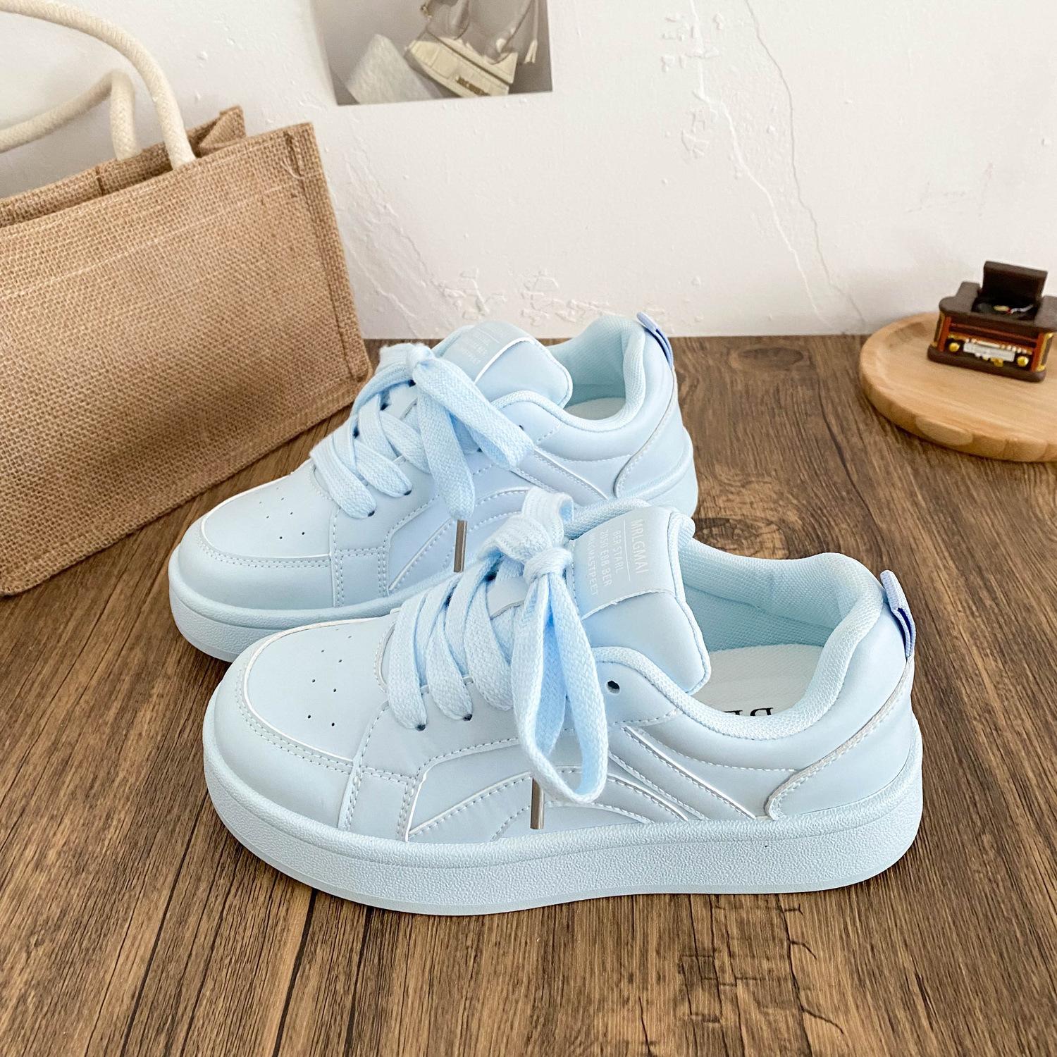

White thick baseplate shoes women s sports 2025 spring new chic niche versatile student casual white shoes 35 світло-синій колір