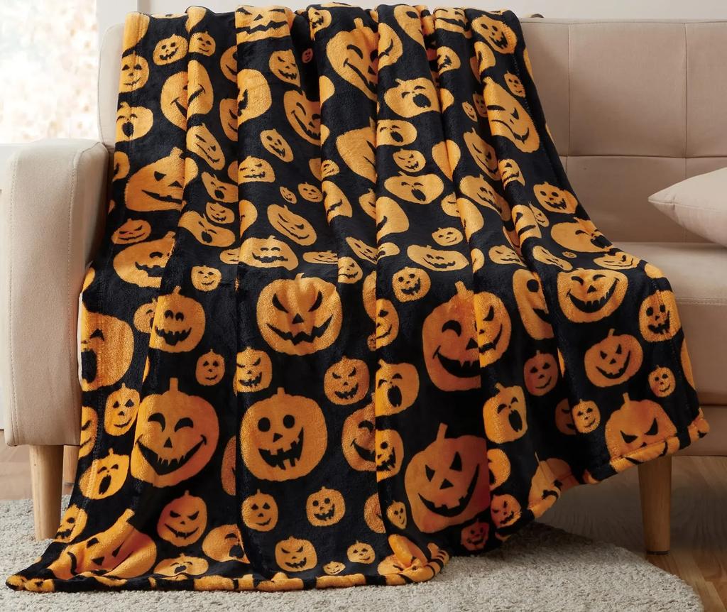 Halloween Throw Blanket Lantern Pumpkins with for Sofa Bed Couch Chair or Dorm Super Soft Lightweight King Queen Size Candy Corn