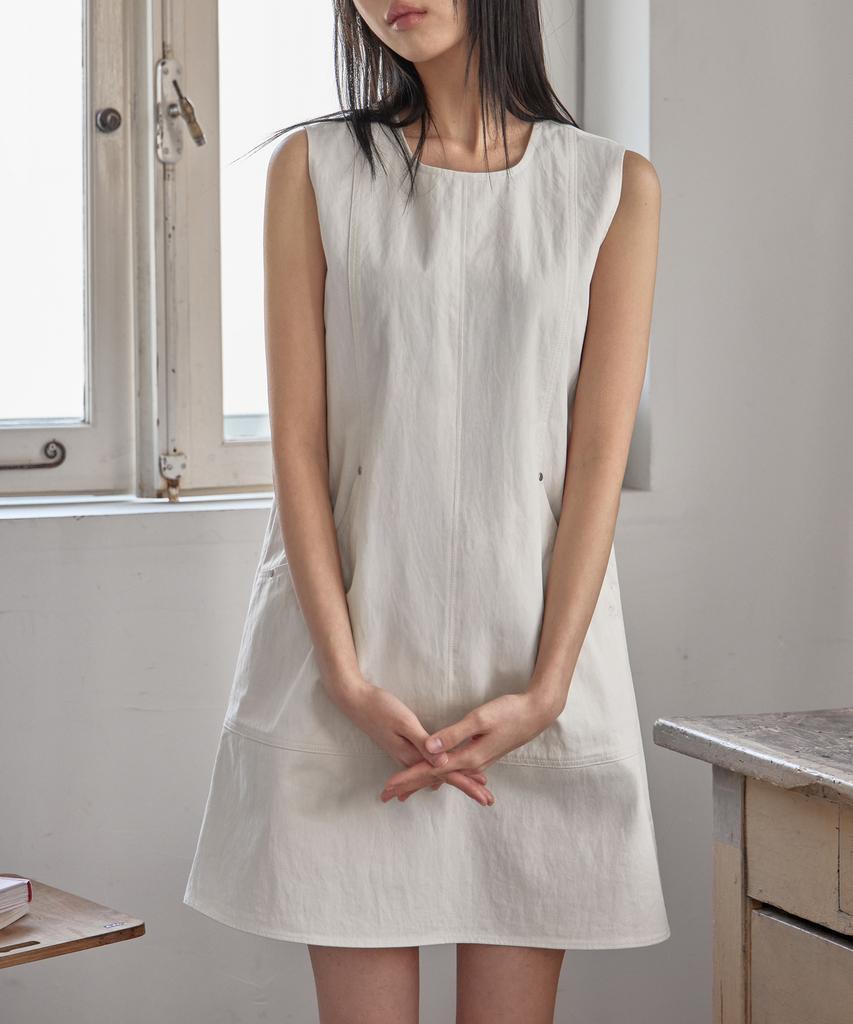 Leondeondada Sleeveless Cotton Mini Dress, Cloud